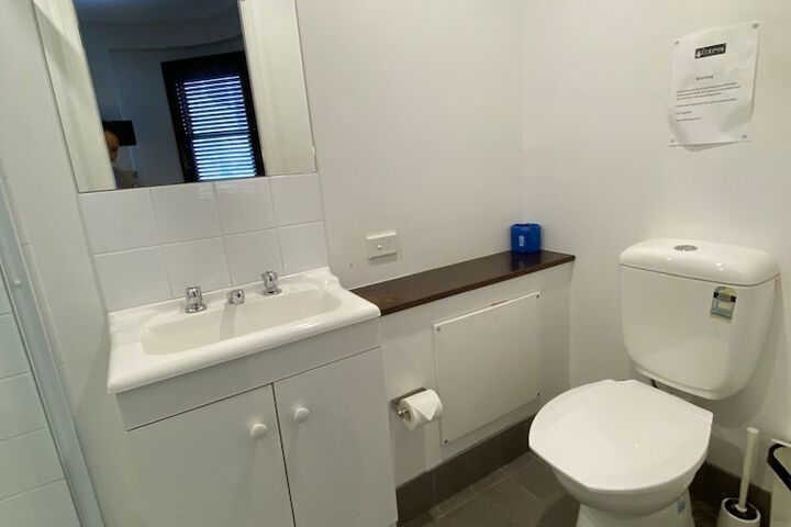 Room 15 of 19