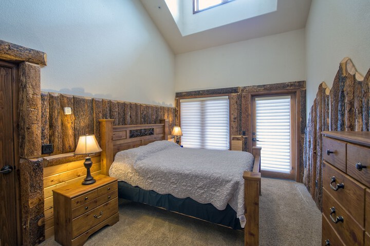 Room 3 of 29