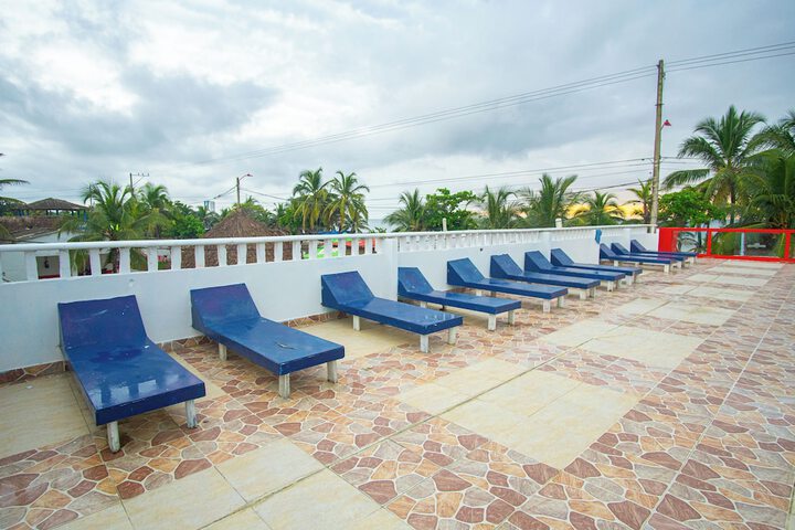 Sundeck 102 of 108