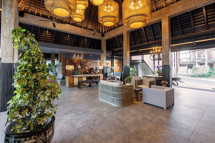Guest Lobby
