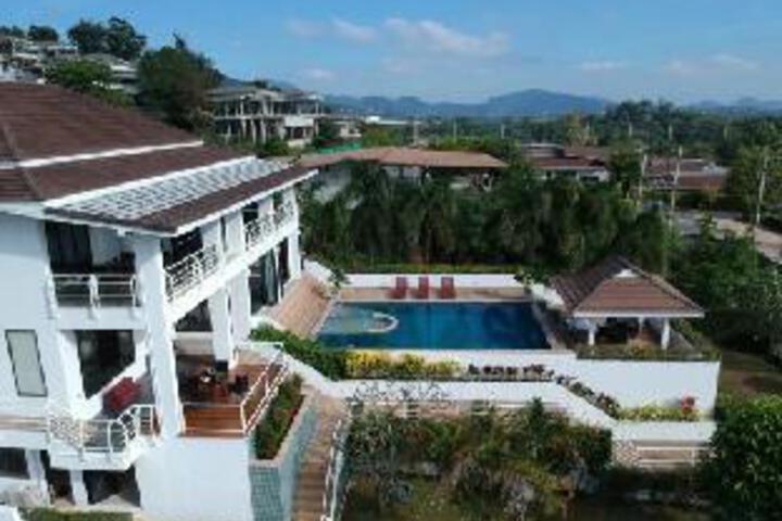 Rawai Sunrise pool villa