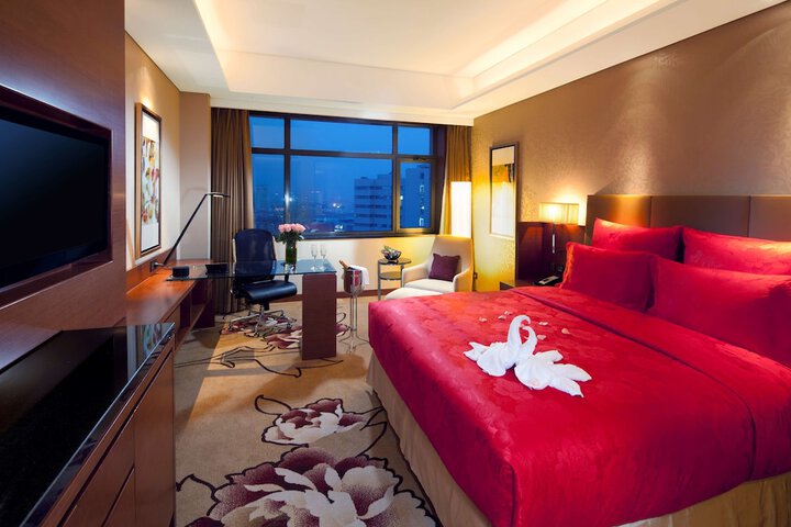 Room 11 of 150