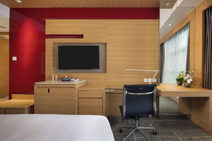 Room 14 of 92