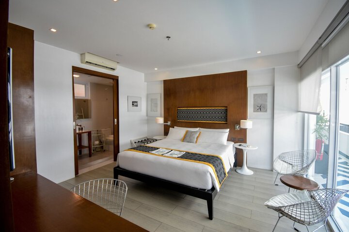 Room 21 of 54