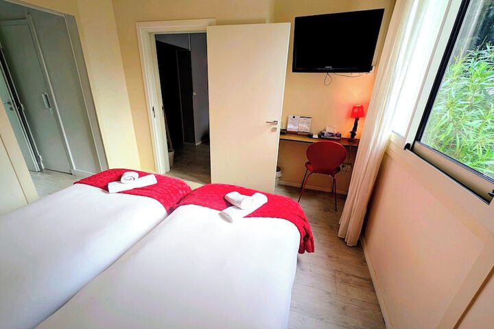 Room 56 of 97
