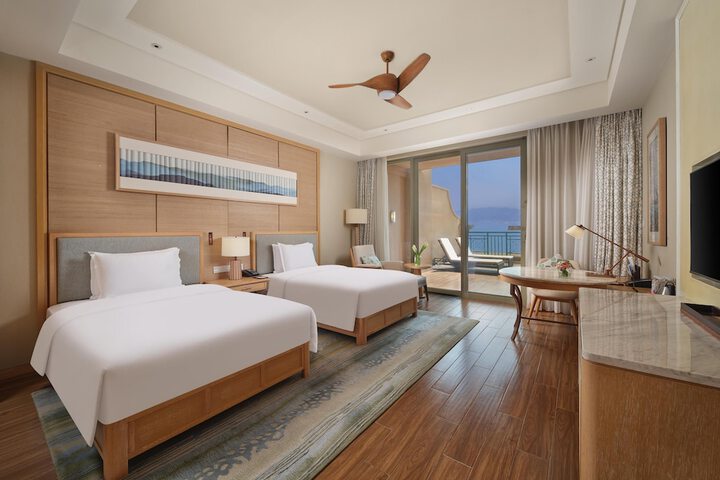 Room 26 of 114