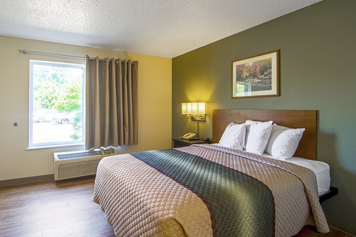 Studio Double Bed (1 of 12)
