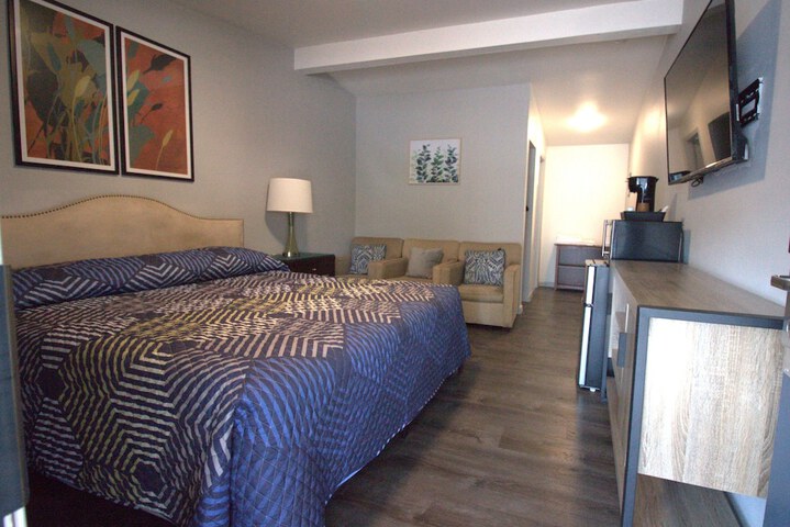 Room 32 of 55