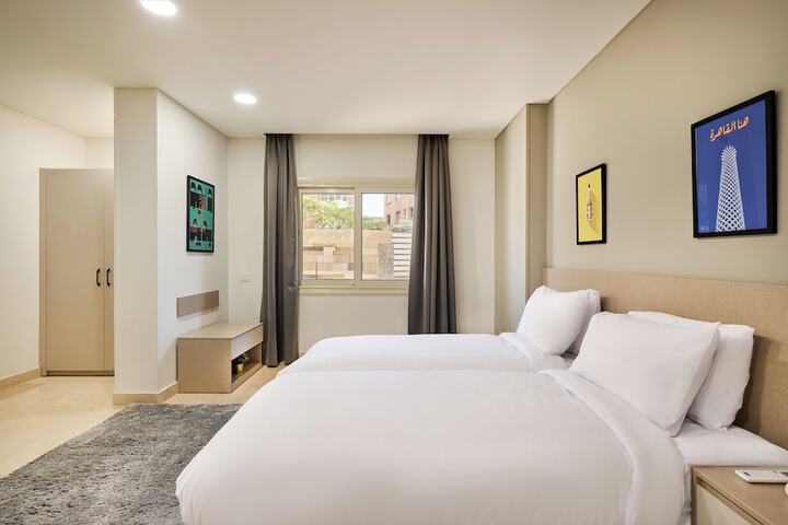 Room 3 of 16