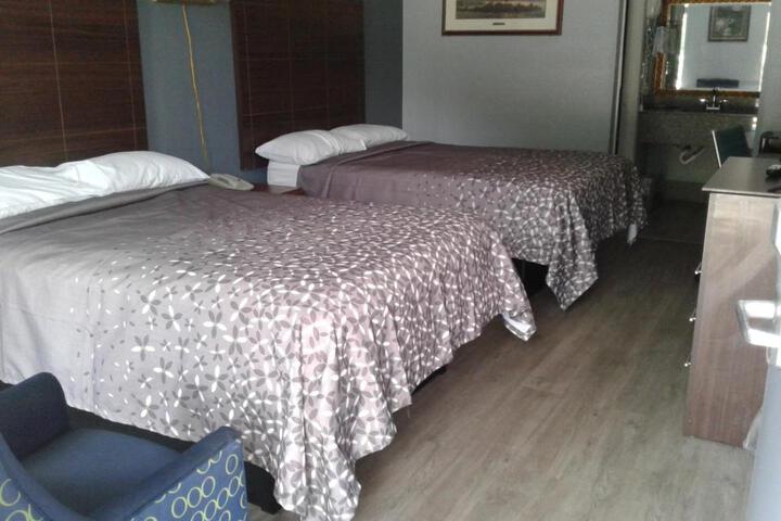 2 Double Beds (2 of 11)