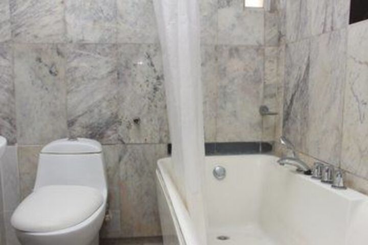 Room 4 of 46