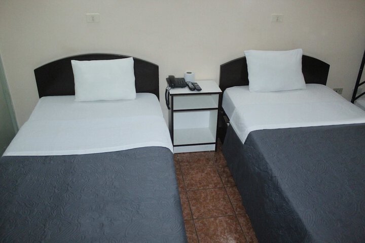 Room 3 of 21