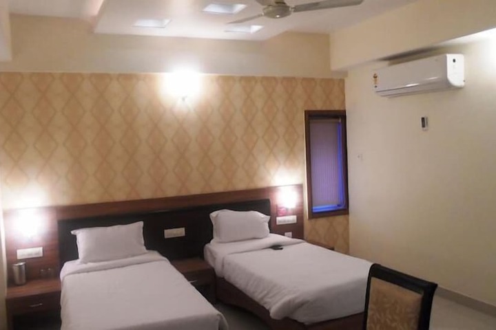 Room 9 of 22