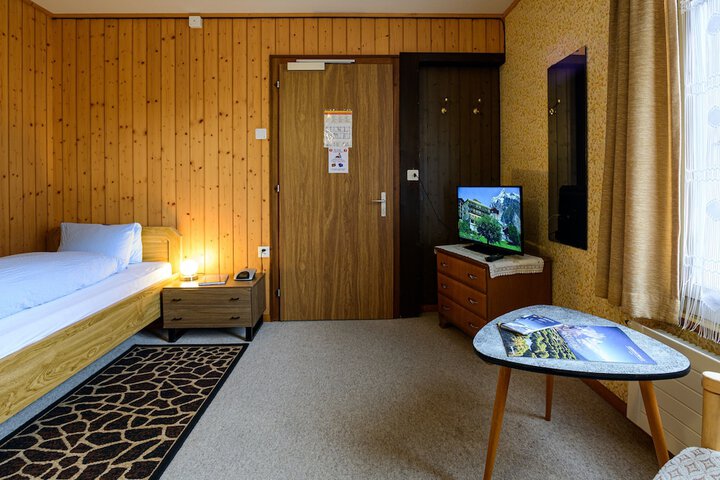 Room 86 of 120