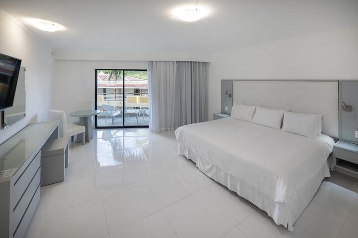 Room 28 of 121