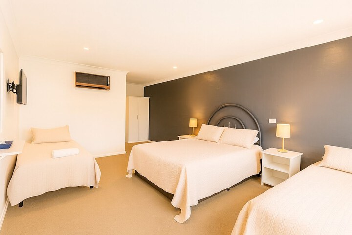 Room 14 of 40