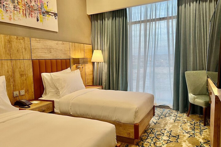 Room 7 of 35