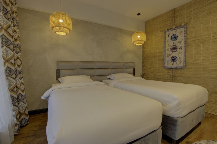 Room 18 of 38