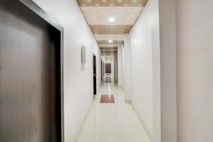 Hotel O New Shree Radhe Radhe Hotel