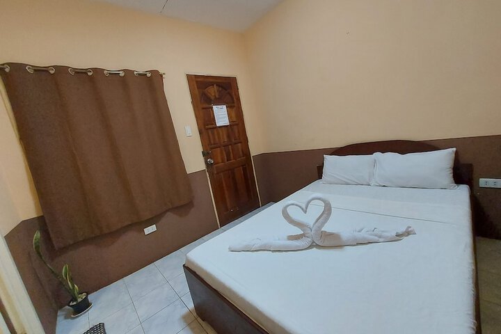 Room 15 of 36