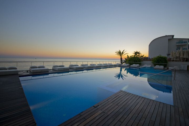 Pool 8 of 28