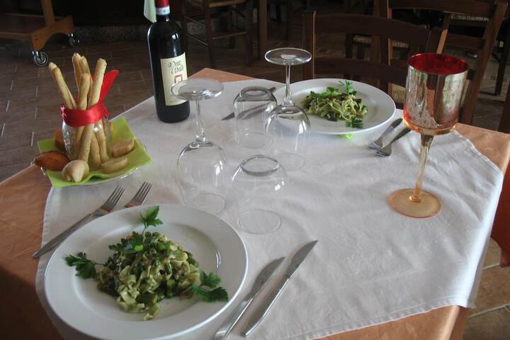 Dining 38 of 56