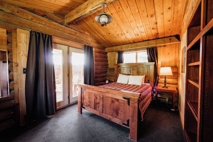 Room 9 of 50