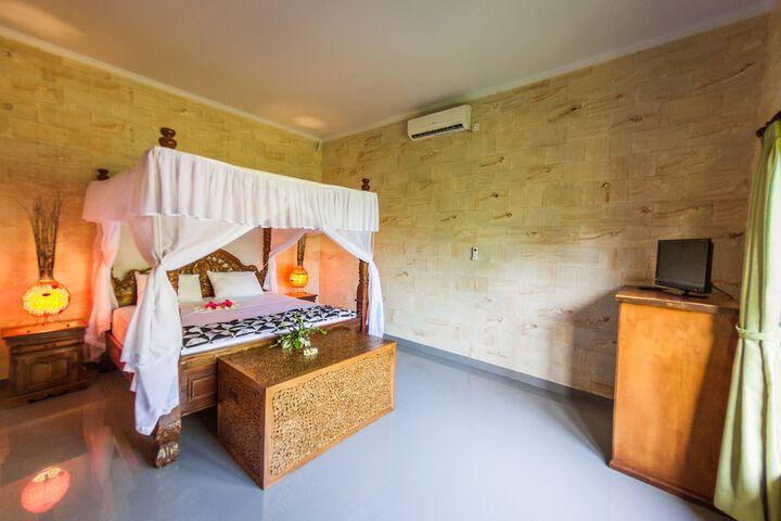 Room 4 of 60