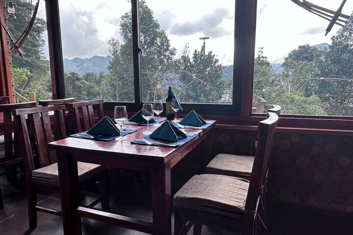 Dining 71 of 92