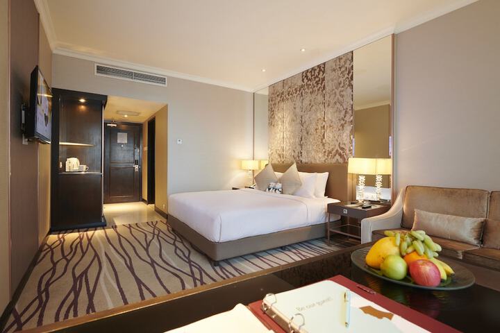 Room 10 of 49