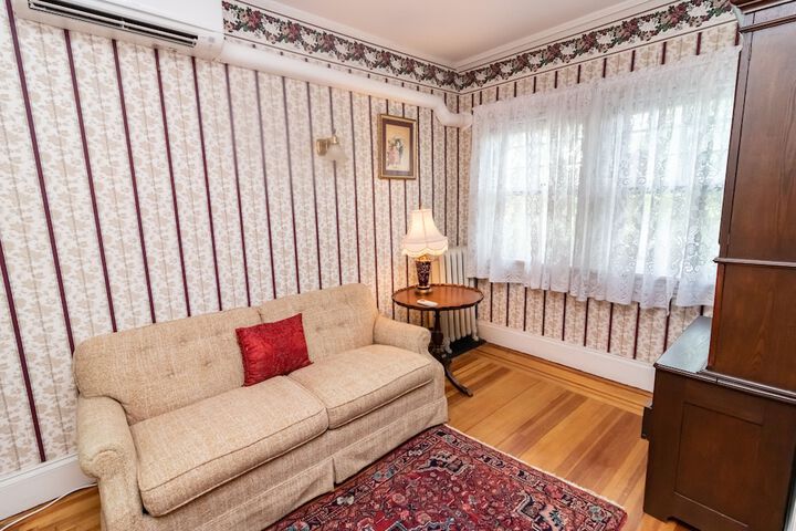 Room 7 of 41