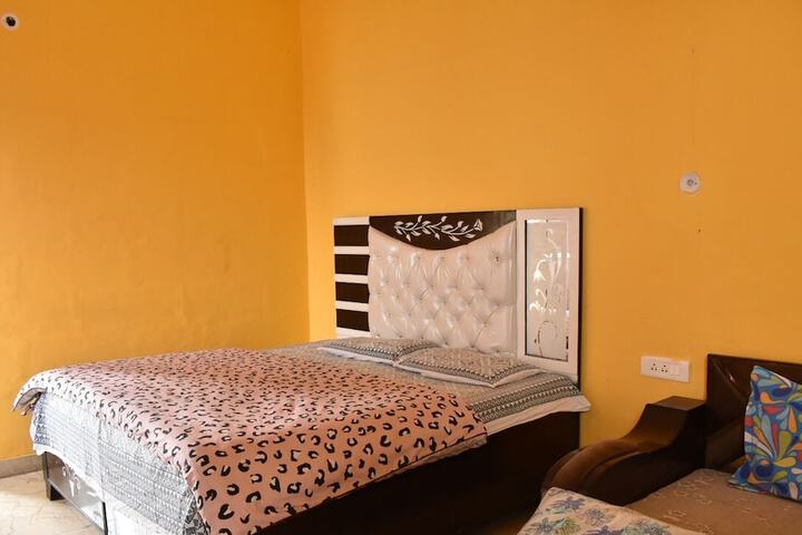 Room 3 of 26