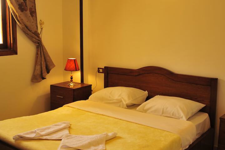 Room 12 of 63