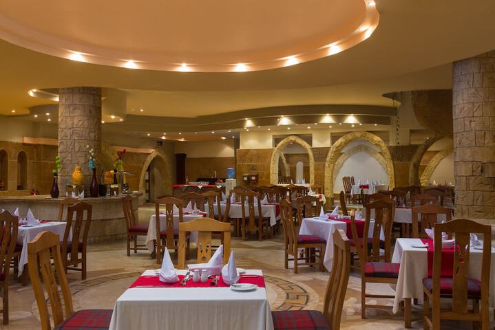 Dining 63 of 110
