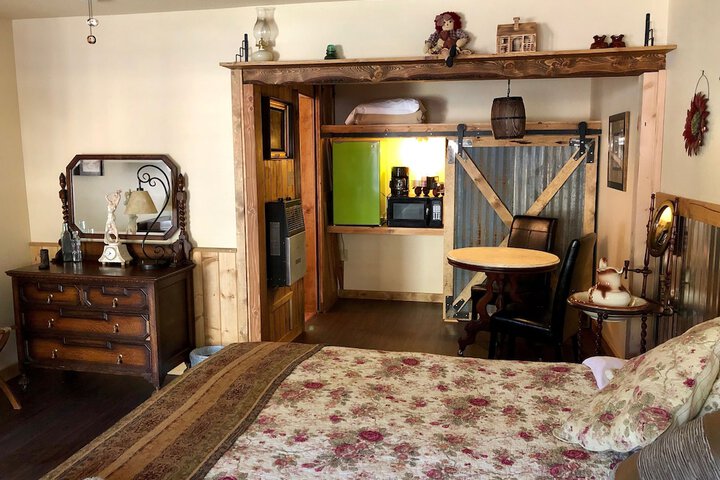 Room 3 of 63
