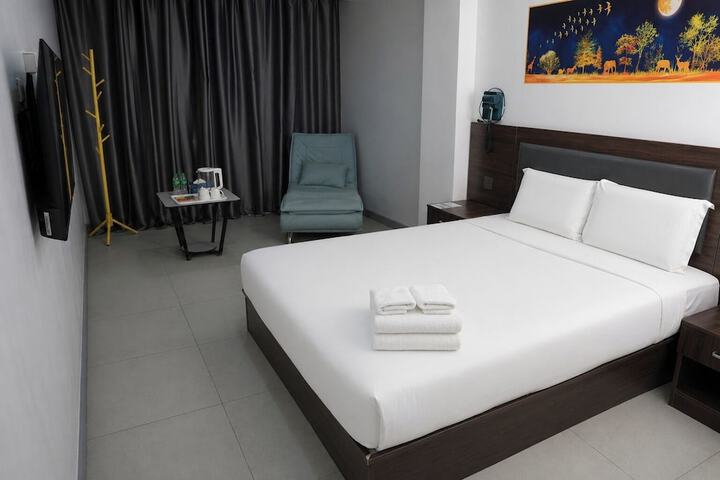 Room 14 of 20