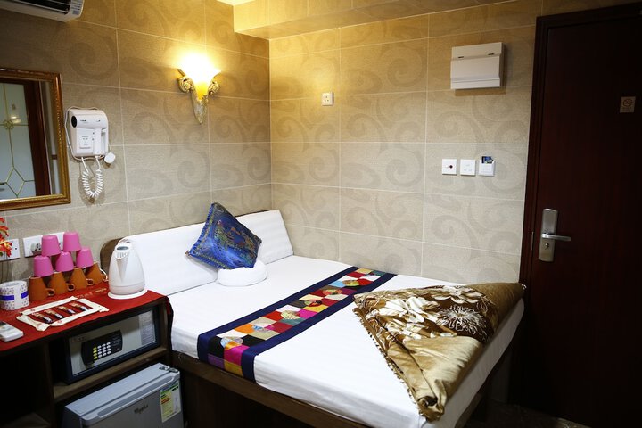 Room 14 of 35