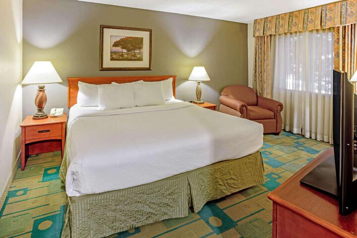 2 Double Beds (2 of 9)