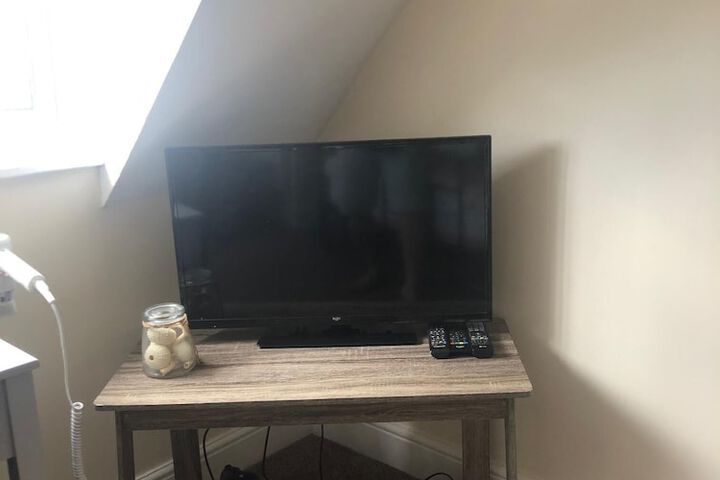 Room 4 of 25