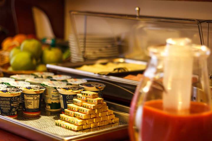 Dining 45 of 62
