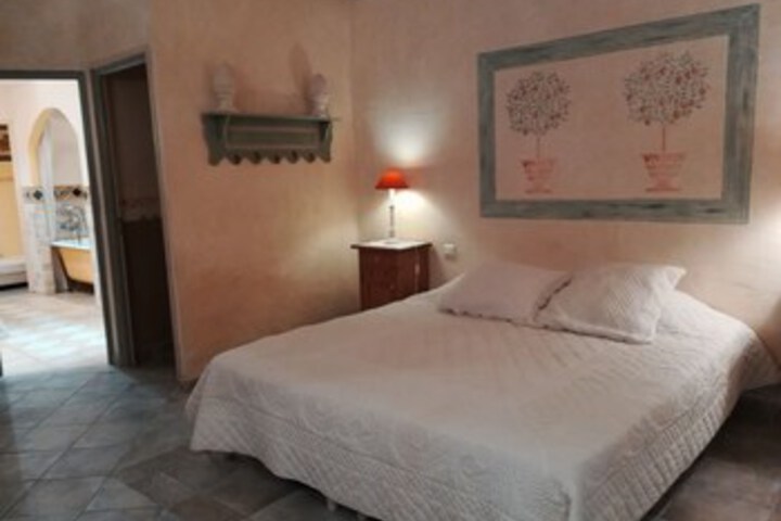 Room 15 of 27