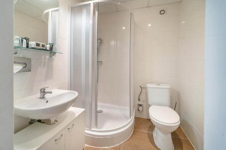Clean Restrooms