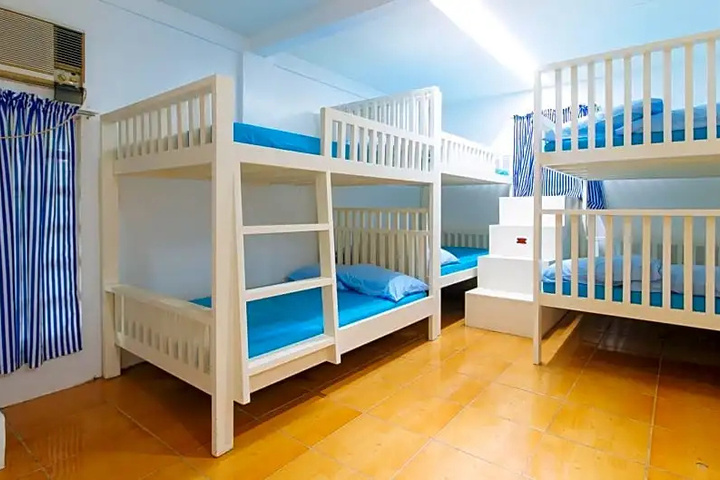 Room 6 of 20