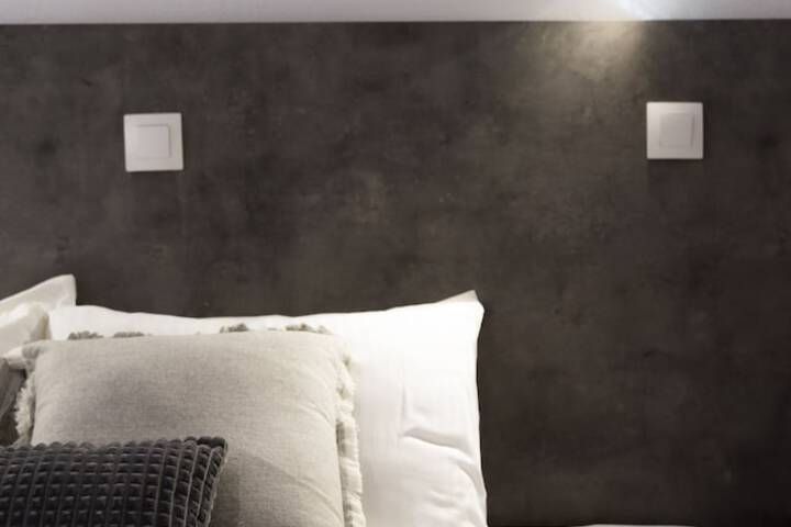 Room 19 of 65