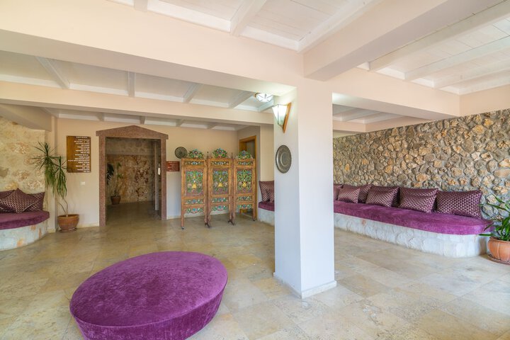 Hotel Interior 7 of 76