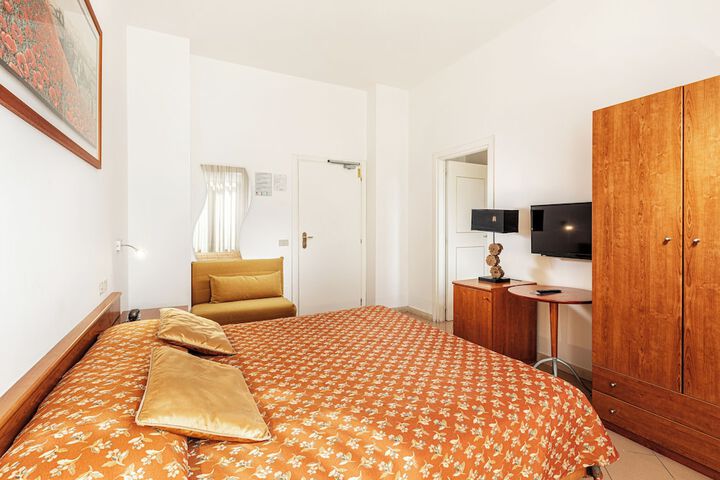 Room 56 of 181