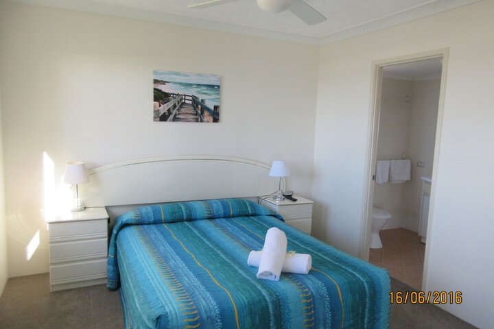 Room 3 of 66