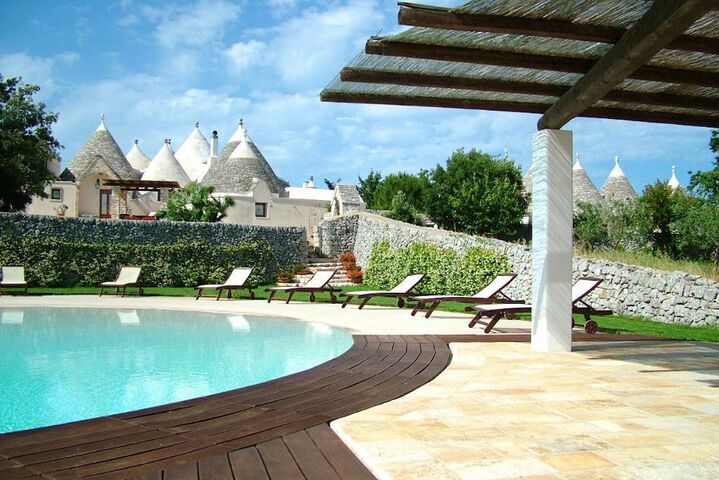 Hotel with Pool