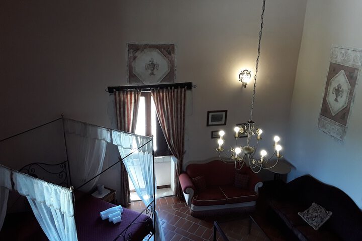 Room 22 of 106