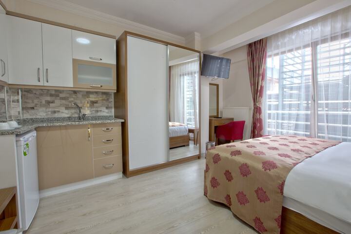 Room 2 of 20